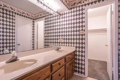 362 S Stewart Drive, Lancaster, TX 75146 - Photo 9