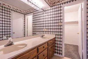 362 S Stewart Dr, Lancaster, TX 75146 - Photo 9