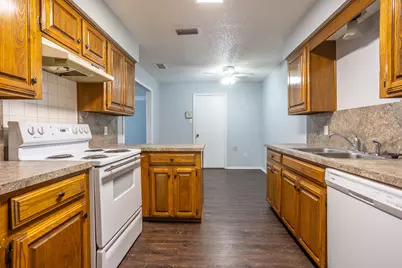 362 S Stewart Drive, Lancaster, TX 75146 - Photo 5