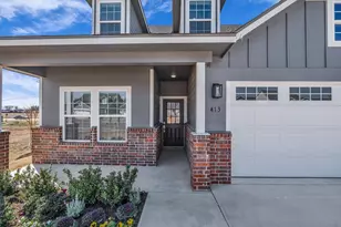 413 Travis Dr, McGregor, TX 76657 - Photo 3