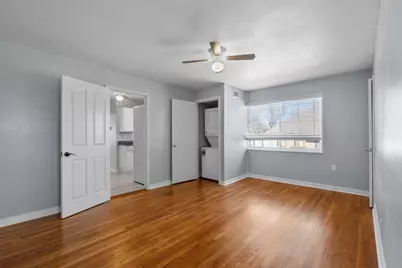 5837 Locke Avenue #D, Fort Worth, TX 76107 - Photo 5