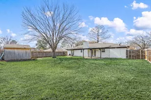 2204 Mountainview Dr, Hurst, TX 76054 - Photo 17