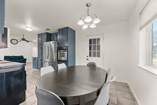 2204 Mountainview Dr, Hurst, TX 76054 - Photo 9