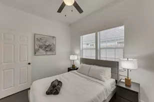 909 Elsbeth St, Dallas, TX 75208 - Photo 17