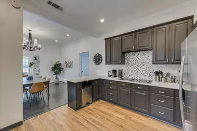 909 Elsbeth Street, Dallas, TX 75208 - Photo 13