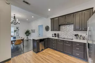 909 Elsbeth St, Dallas, TX 75208 - Photo 13