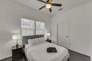 909 Elsbeth St, Dallas, TX 75208 - Photo 25