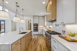 1209 Queen Peggy Ln, Lewisville, TX 75056 - Photo 9