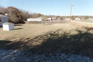 178 Valley Lake Ln, Springtown, TX 76082 - Photo 23