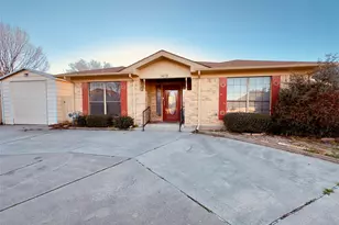 1413 Hickory Wood St, Sulphur Springs, TX 75482 - Photo 3