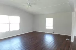 125 Oak Dr, Springtown, TX 76082 - Photo 3