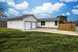 5332 Nadine Dr, Haltom City, TX 76117 - Photo 27