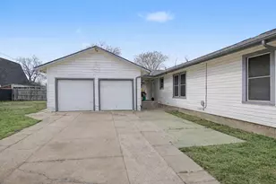 5332 Nadine Dr, Haltom City, TX 76117 - Photo 29