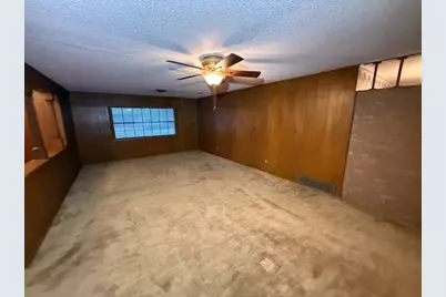 216 Bellvue Drive, Fort Worth, TX 76134 - Photo 11