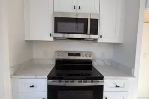 5707 Barkridge Dr, Granbury, TX 76048 - Photo 5