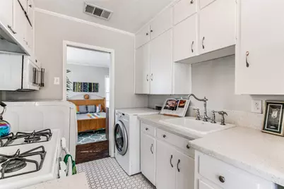 2010 N Locust Street, Denton, TX 76209 - Photo 29