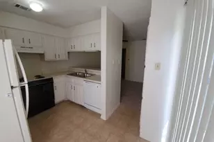 883 Waterfall Way, Richardson, TX 75080 - Photo 9