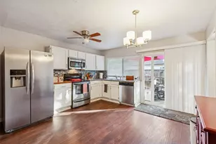 3904 Villa Downs Dr, Plano, TX 75023 - Photo 9