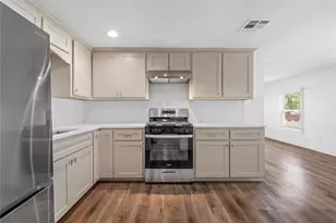 1720 Bagby Ave, Waco, TX 76706 - Photo 5