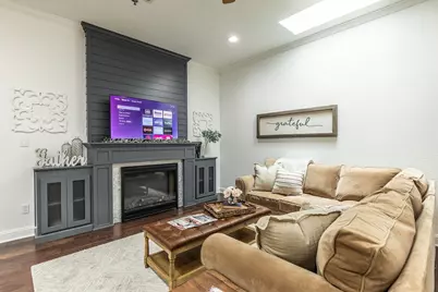 721 Austin Avenue #B, Waco, TX 76701 - Photo 3