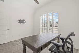 10524 Oates Branch Ln, Fort Worth, TX 76126 - Photo 7