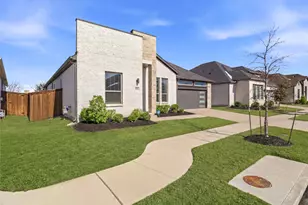 1032 Boardwalk Rd, Allen, TX 75013 - Photo 3