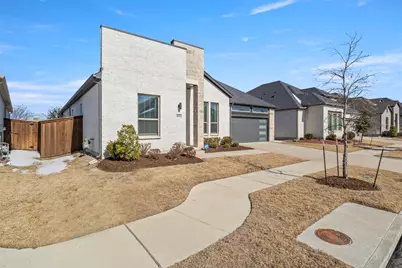 1032 Boardwalk Road, Allen, TX 75013 - Photo 3