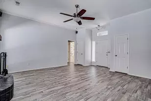 1109 Shady Hill Ln, Burleson, TX 76028 - Photo 5