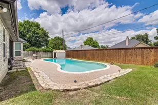 1109 Shady Hill Ln, Burleson, TX 76028 - Photo 25