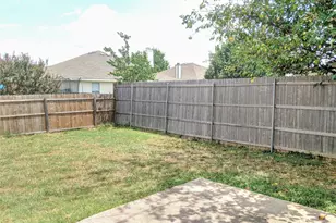 1008 Rock Springs Dr, Burleson, TX 76028 - Photo 35