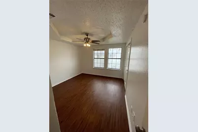 632 S Rogers Road, Irving, TX 75060 - Photo 5