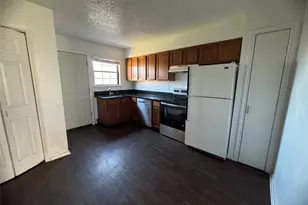 632 S Rogers Rd, Irving, TX 75060 - Photo 1