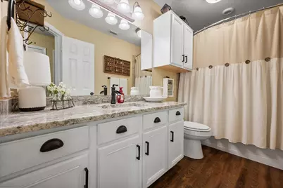 1917 Bentwater Parkway, Granbury, TX 76049 - Photo 19