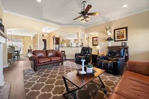 1917 Bentwater Pkwy, Granbury, TX 76049 - Photo 9