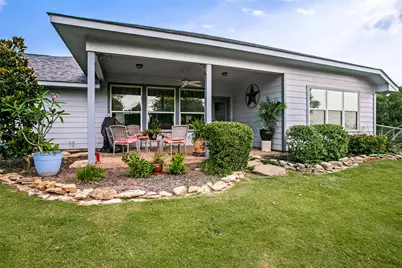 1917 Bentwater Parkway, Granbury, TX 76049 - Photo 23