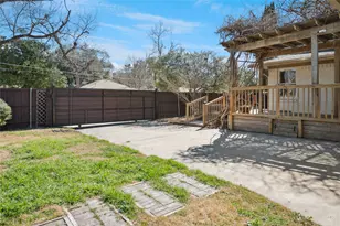 7135 Clemson Dr, Dallas, TX 75214 - Photo 25