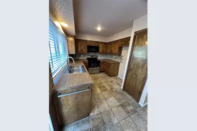 638 Grinnell Drive, Garland, TX 75043 - Photo 3