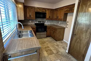 638 Grinnell Dr, Garland, TX 75043 - Photo 3