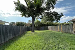 638 Grinnell Dr, Garland, TX 75043 - Photo 29