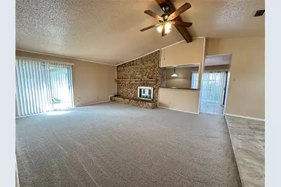 638 Grinnell Drive, Garland, TX 75043 - Photo 11