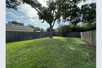 638 Grinnell Drive, Garland, TX 75043 - Photo 27