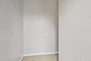 9805 Walnut St, Dallas, TX 75243 - Photo 11