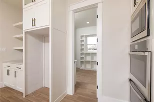 544 High Tower Ln, Granbury, TX 76049 - Photo 19