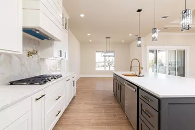 544 High Tower Lane, Granbury, TX 76049 - Photo 17