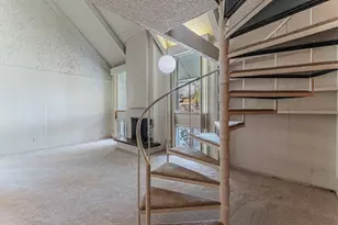 408 Hollyhill Ln, Denton, TX 76205 - Photo 5