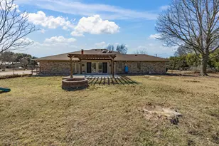 205 Rock Springs Ct, Waxahachie, TX 75165 - Photo 35