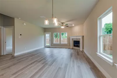 602 Kyle Drive, Tioga, TX 76271 - Photo 11