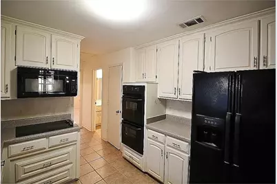 2201 Parkhaven Drive, Plano, TX 75075 - Photo 9