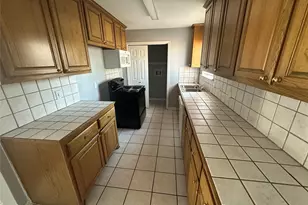 114 S Holly St, Sherman, TX 75092 - Photo 3