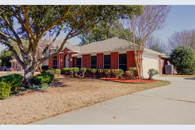 1045 Blueberry Court, Crowley, TX 76036 - Photo 3